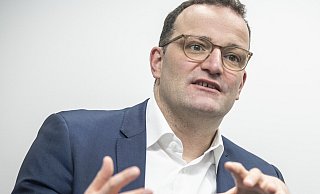 Unionsfraktionsvize Jens Spahn, geboren 1980, wurde 2002 zum ersten Mal in den Bundestag gewählt. - Jörg Dieckmann