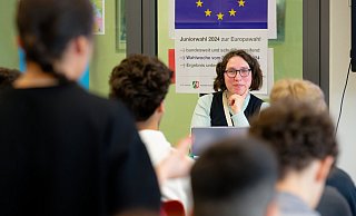 Zum fünften Mal wurde in der Anne-Frank-Gesamtschule in Gütersloh beim "Europadialog" über verschiedene Themenfelder diskutiert. - Stefan Derschum