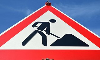 Der Ausbau der Verler Straße wird nun 2023 angepeilt. - Symbolfoto/ picture alliance