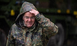 Verteidigungsminister Boris Pistorius (SPD) beim Besuch der Bundeswehr-Gebirgsjäger im bayerischen Bad Reichenhall. - Peter Kneffel