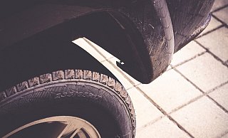 Das Auto von Jörg Döhnert gilt als wichtiges Beweisstück im Mordprozess, der vor dem Bielefelder Landgericht verhandelt wird. - Symbolbild: Pixabay/Pezibear