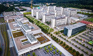 Der Campus der Universität Bielefeld, hinten die alten Parkhäuser - Mike-Dennis Mueller/www.mdm.photo