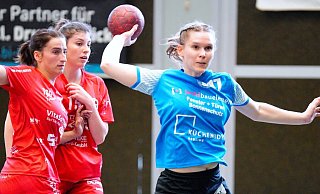 Brakes Annika Pult (am Ball) ist der TSG-Abwehr entwischt und trifft zum Derbysieg. - Peter Unger