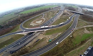 Wer sich die Bilder vom Bau der Nordumgehung vor Augen führt - hier das Löhner "Knäuel" mit Blick gen Bad Oeynhausen - der mag die Einschätzung, dass die Autobahn Natur- und Lebensräume nicht beeinträchtige, kaum nachvollziehen. - Jürgen Krüger