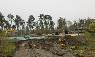 Die Investition in den Neubau des Warburger Waldbades als ein Kombibad für Ganzjahresnutzung wird die Kommune noch eine Weile beschäftigen - auch finanziell. - Simone Flörke