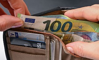 Die Parteien in Berlin diskutieren weitere Entlastungen für die Menschen im Land. - picture alliance/dpa/dpa-Zentralbild