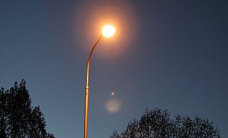 Eine Straßenlaterne in Bünde wurde abgebaut - das ärgert die Anwohner. - Symbolbild: Pixabay