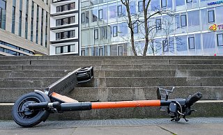 rDie Räuber erbeuteten einen Roller und weitere Wertgegenstände. - Pixabay