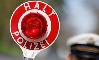 Am Karfreitag kontrollierte vor allem auf der B61 die Geschwindigkeit. Für zahlreiche Temposünder hat das nun ein Nachspiel. - (Symbolbild): Dpa