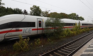 Der Landrat steht dem Neubau der ICE-Trasse zwischen Bielefeld und Hannover mitten durch eine sowieso schon zersiedelte Landschaft ablehnend gegenüber. - Ulf Hanke