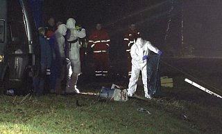 Im Ems-Vechte-Kanal bei Nordhorn in Niedersachsen waren am Samstag menschliche Überreste gefunden worden. Die Leichenteile lagen dort in mehrere Tüten verpackt im Wasser, wie eine Polizeisprecherin sagte. - Christian Schock/NonstopNews /dpa