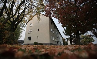 Diese Wohnblocks an der Meyerhofstraße gehören der LEG. Die Mieten steigen, seit Wohnungen aus der Mietpreisbindung gefallen sind. - Gerald Dunkel