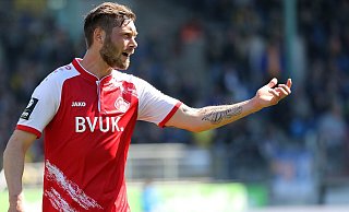 Seit Januar 2021 trägt Christian Strohdiek das Trikot der Würzburger Kickers. Doch nach dieser Saison beendet der 34-Jährige seine Profi-Spielerkarriere. - picture alliance / foto2press