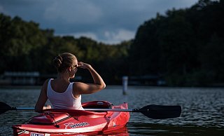 Ob Anfänger oder Fortgeschrittene, Wasserski oder Kanutour: In OWL gibt es verschiedene Wassersport-Angebote. - Symbolfoto: Pixabay
