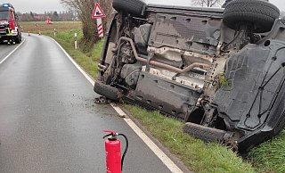 Der Unfall am Dienstagmorgen endete ähnlich wie der am Sonntag. - Feuerwehr Pr. Oldendorf