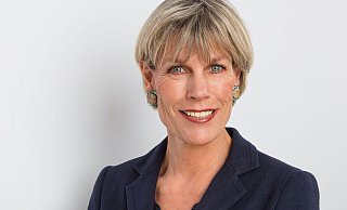 Bettina Schöne-Seifert ist seit 2009 auch Mitglied der naturwissenschaftlichen Akademie Leopoldina und übt unter anderem Kritik an der Homöopathie. - ©WWU Münster/ Bernhardt Link -Farbtonwerk