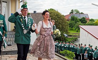 Das Holtheimer Königspaar bilden Martin und Verena Temme. - Manfred Garreis