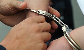 Der Tatverdächtige wurde festgenommen und einem Haftrichter vorgeführt. - picture-alliance/ dpa