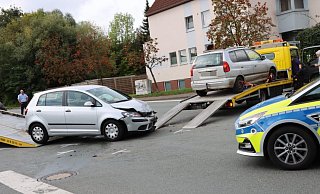 An beiden Fahrzeugen entstand laut Polizei wirtschaftlicher Totalschaden. - Alexander Graßhoff