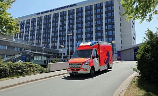 Sowohl die Krankheitsausfälle beim Personal als auch die Zahl der Corona-Patienten im Klinikum ist mit der Sommerwelle wieder gestiegen. - Frank-Michael Kiel-Steinkamp