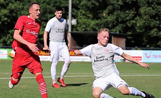 Heimvorteil: Marcel Heldt (r.) will die Punkte im Derby unbedingt in Kirchlengern behalten. - Niklas Gessat