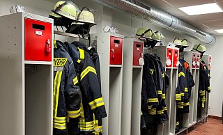So sehen Spinde der Feuerwehr in Beverungen aus, die im Sommer eingerichtete wurden. - Feuerwehr Beverungen