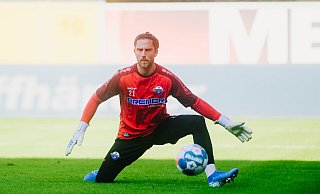 Jannik Huth ist in dieser Saison ein extrem sicherer Rückhalt für den SC Paderborn und leistet sich kaum Fehler. - Besim Mazhiqi