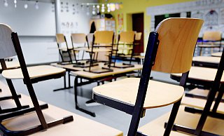 OGS-Plätze sind rar - und werden immer rarer. Aber es fehlt das Geld für Neu- oder Ausbau. Deshalb soll jetzt umstrukturiert werden. - dpa/Caroline SeidSeidel-Dißmannel