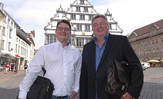 Stephan Hoppe (l.) und Rainer Lummer fordern eine Untersuchung. - Hans-Hermann Igges