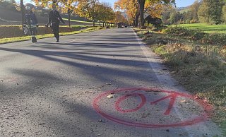 An der markierten Stelle lag das Motorrad. - Svenja Ludwig