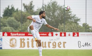 Auf bekanntem Terrain: Leon Tia, der im Sommer vom SC Wiedenbrück zum SV Rödinghausen wechselte, kehrt nun mit seinem neuen Team an die frühere Wirkungsstätte zurück. - Joel Beinke