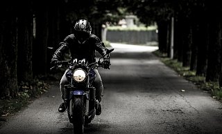 Der Mann wurde ins Krankenhaus gebracht. - Symbolbild: Pixabay