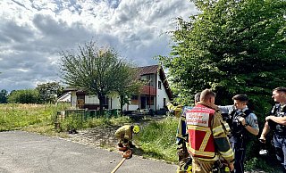 Der Brandherd befand sich im Spitzboden des leerstehenden Hauses an der Anreppener Straße in Delbrück. - Ralph Meyer