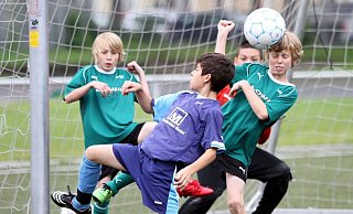 Beim Jugendfußball geht es nicht nur auf dem Platz hoch her, hier ein Archivfoto, auch hinter den Kulissen gibt es große Konkurrenz. - imago sportfotodienst