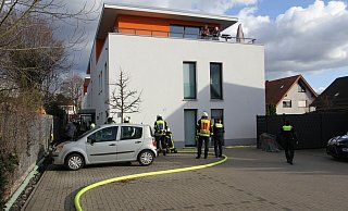 An der Heizungsanlage des Hauses war es vermutlich aufgrund einer Störung zu einer Rauchentwicklung gekommen. - Johannes Büttner