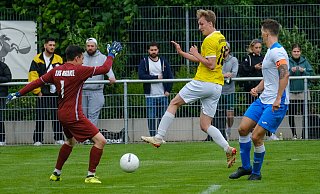 Im Kreispokalfinale setzte sich der VfR Wellensiek (hier Garon Zeibig, Mitte) gegen den TuS Brake mit 3:1 durch. Jetzt geht es an den Westfalenpokal. - Andreas Zobe