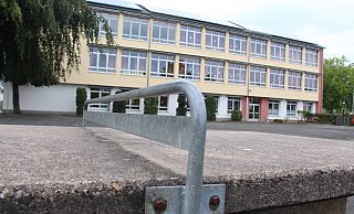 Die Grundschule in Beverungen soll für zehn Millionen Euro komplett umgebaut werden. Foto: Burkhard Battran - Burkhard Battran
