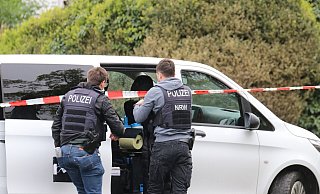 Eine Mordkommission ermittelt nach der Bluttat in Spenge. - Claus Frickemeier