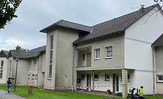 In diesem Mehrfamilienhaus im Bad Essener Ortsteil Wittlage kam es im Mai 2021 zu dem versuchten Tötungsdelikt. - Sandra Spieker