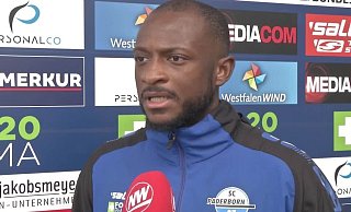 In seiner Vielseitigkeit sieht Paderborns David Kinsombi eine seiner Stärken. - Screenshot/NW