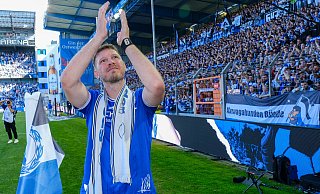 Fabian Klos, hier bei seinem Abschied von den DSC-Fans, will am Samstag in Amshausen auflaufen. - Andreas Zobe
