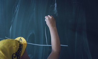 Für Klassenräume im Altbau der Grundschule Steinbeck/Besenkamp ist jetzt eine Lüftungslösung gefunden. - Pixabay