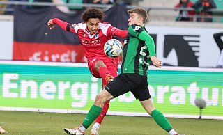 Arminia Bielefeld unterliegt Preußen Münster 1:2. - Oliver Krato