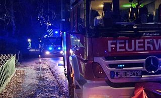 Die Feuerwehr musste an Heiligabend zur Ravensberger Straße ausrücken - ein Brandstifter hatte Feuer gelegt. Nach der Wehr kam die Mordkommission. - Feuerwehr Herford