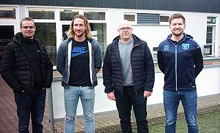 Das neue Trainer-Quartett des FCO: Athletik-Trainer Timo Gerke (von links), Torwarttrainer Daniel Brink, Co-Trainer Daniel Wehmeyer und Cheftrainer Andre Schröder. - Wolfgang Döbber