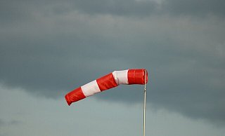 Für Donnerstag werden heftige Sturmböen erwartet. Die Schulen in NRW bleiben geschlossen. - Pixabay
