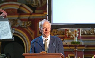 Christoph Stiegemann gewährte Einblicke in die Entstehung einer großen Ausstellung. - Kirchengemeinde