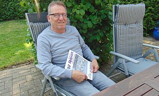 Ganz entspannt: Herbert Bittner kümmert sich gern um den eigenen Garten im Bünder Ortsteil Dünne. Eine kleine Pause hat er sich dabei verdient. - Dirk Kröger
