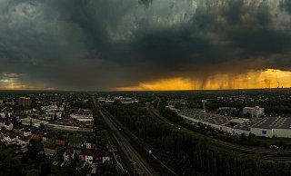 Der Deutsche Wetterdienst hatte für Donnerstag vor Unwettern in Nordrhein-Westfalen gewarnt. - Christoph Reichwein