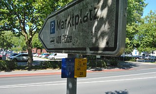 Der Plan der Stadt Gütersloh, die Parkgebühren auf dem Marktplatz pauschal für alle zu vervierfachen, sorgt für Unmut. - Ludger Osterkamp